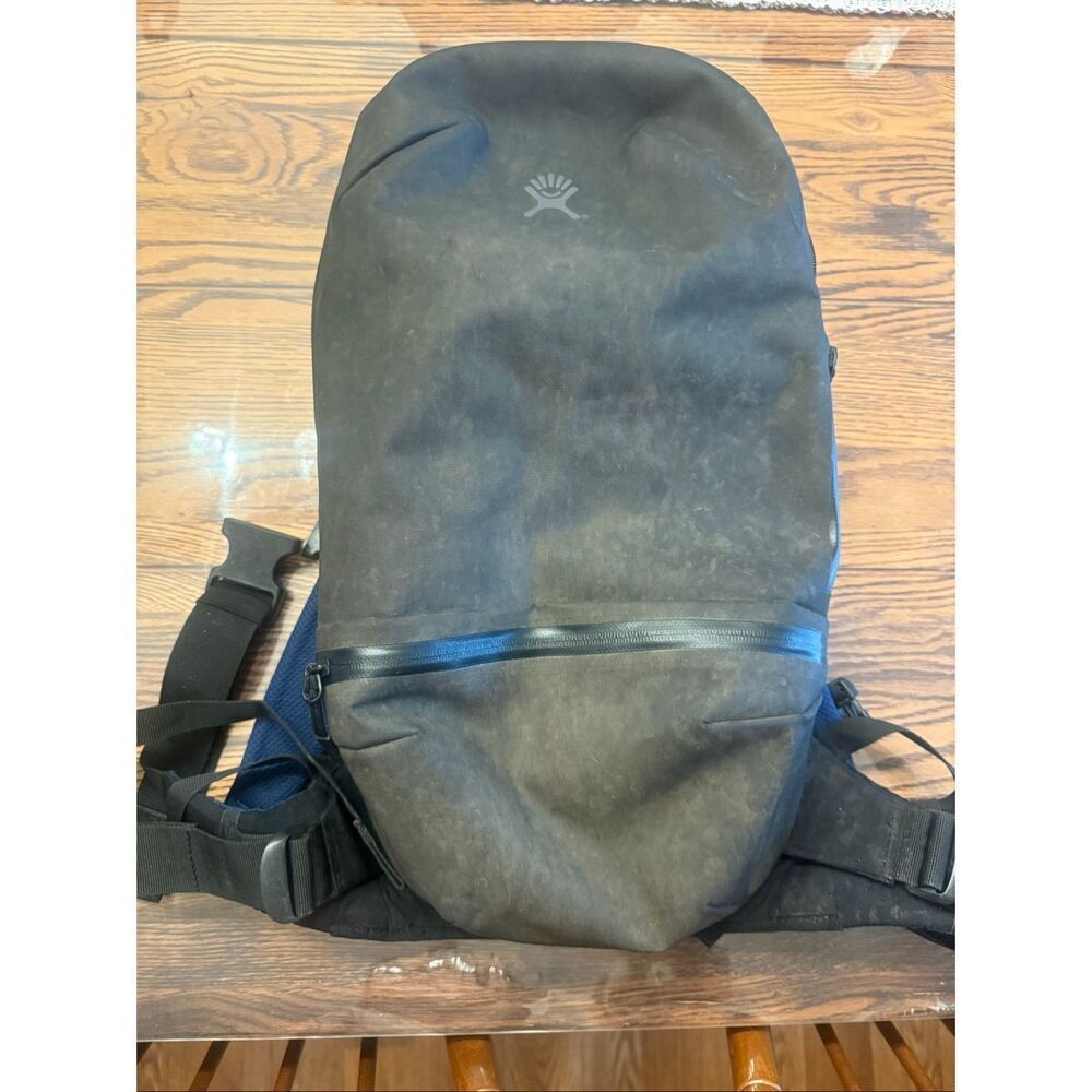 Hydro Flask‎ Journey Series 10L Insulated Hydration Backpack Bag Black Size M/L